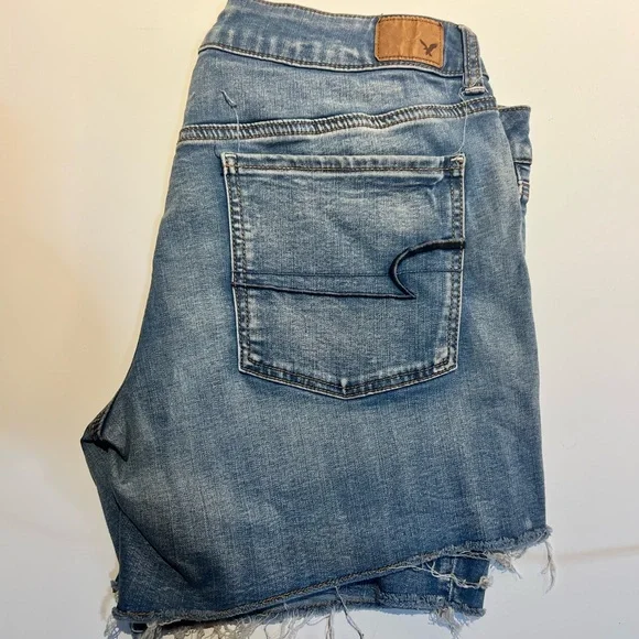 American Eagle Outfitters Blue Jean Shorts Distressed Cut-Off - Picture 3 of 3